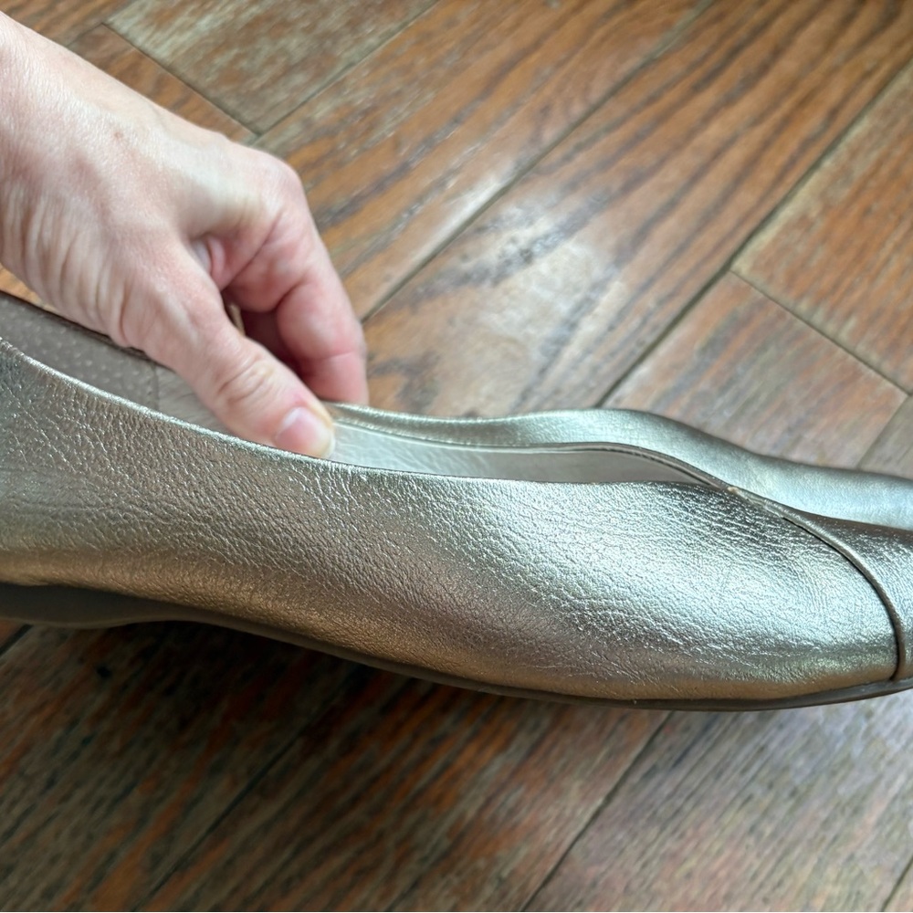 Birdies Silver Flats Sleek Minimalist Design - Picture 4 of 8